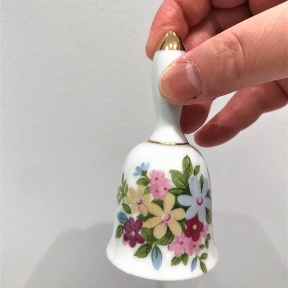 Collectible Porcelain Bell 2 pcs Made in Japan - Picture 5 of 6